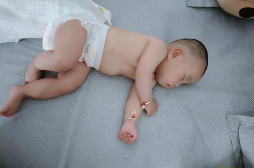 眉山孕妇显怀早的原因